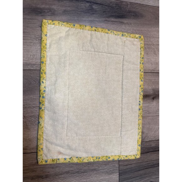 Handmade Quilted Tea Time Table Mat Or Wall Hanger Lace Trim - Picture 6 of 8